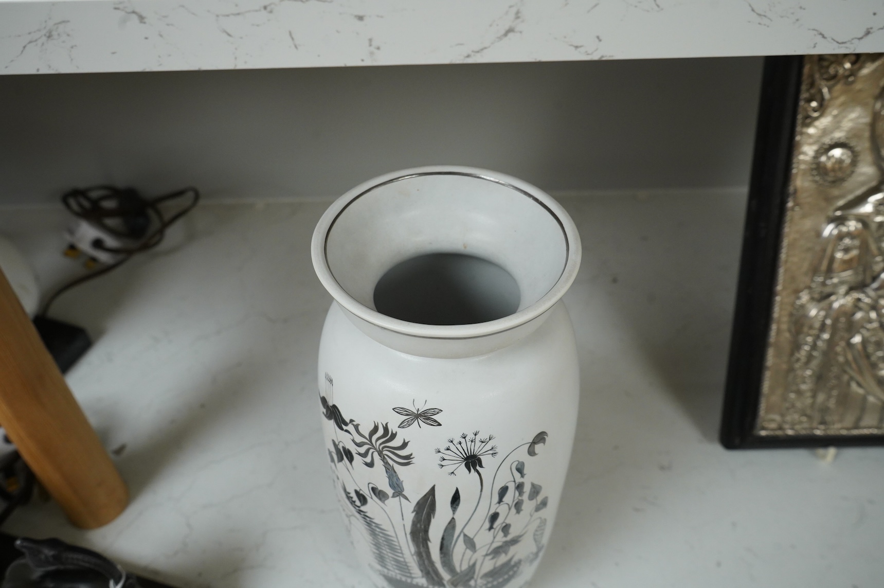 A Gustavsberg factory Sweden “Grazia” stoneware vase, designed by Stig Lindeberg between 1946-69, 27cm high